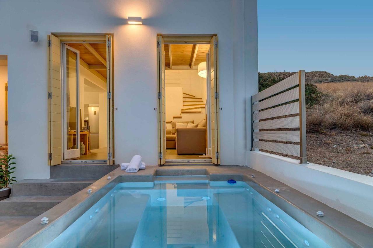 Villa Alba In Syros With Private Jacuzzi Azolimnos Exterior foto